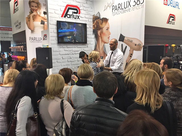 I phon Parlux 385 PowerLight® LightGold alla fiera interCHARM di MOSCA