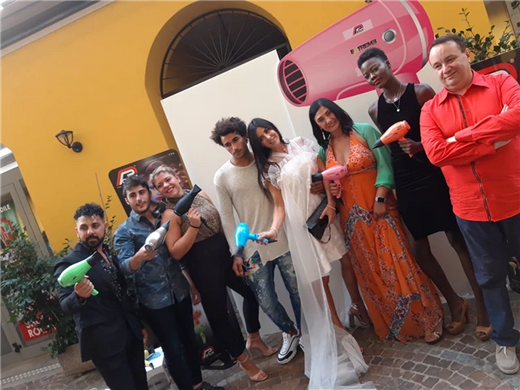 Gli asciugacapelli Parlux protagonisti al 1° Phon party a Milano