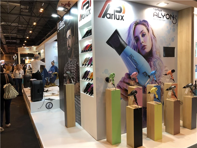 Al Salon Look di Madrid grande apprezzamento per i nuovi phon PARLUX